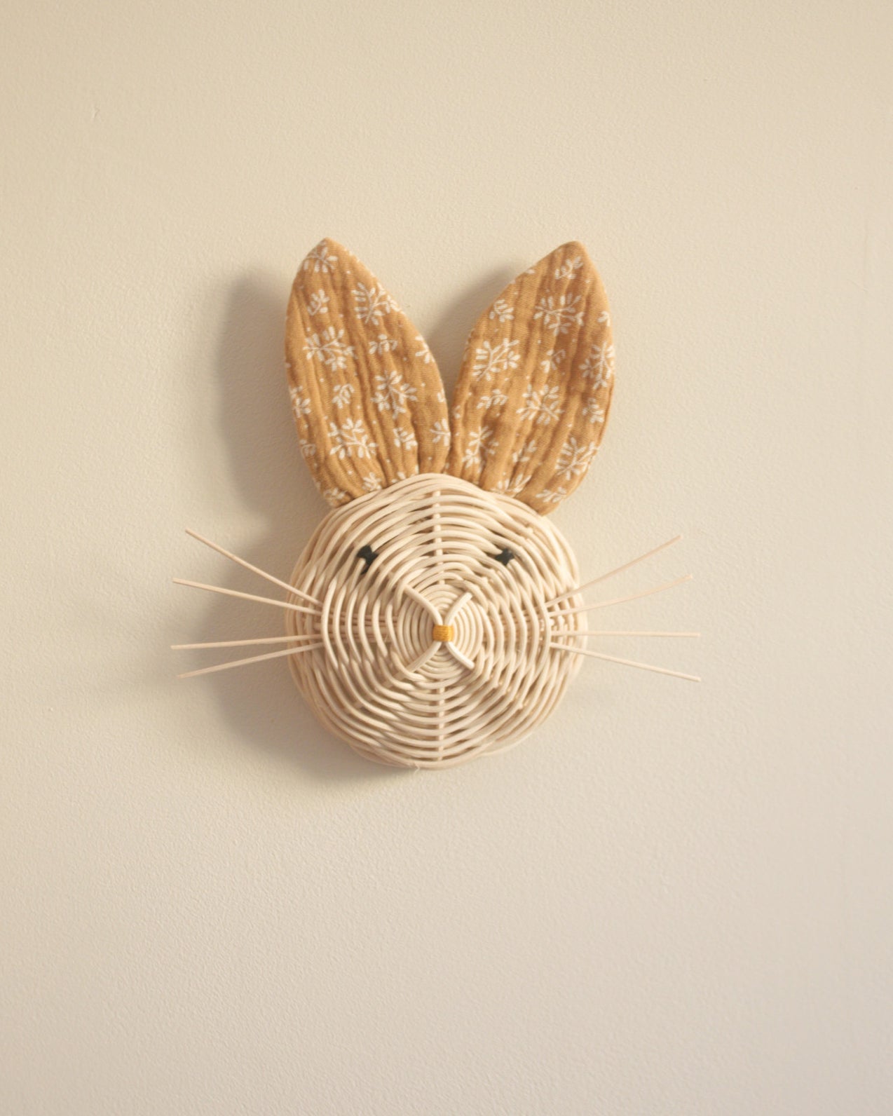 trophée Lapin feuillage biscuit