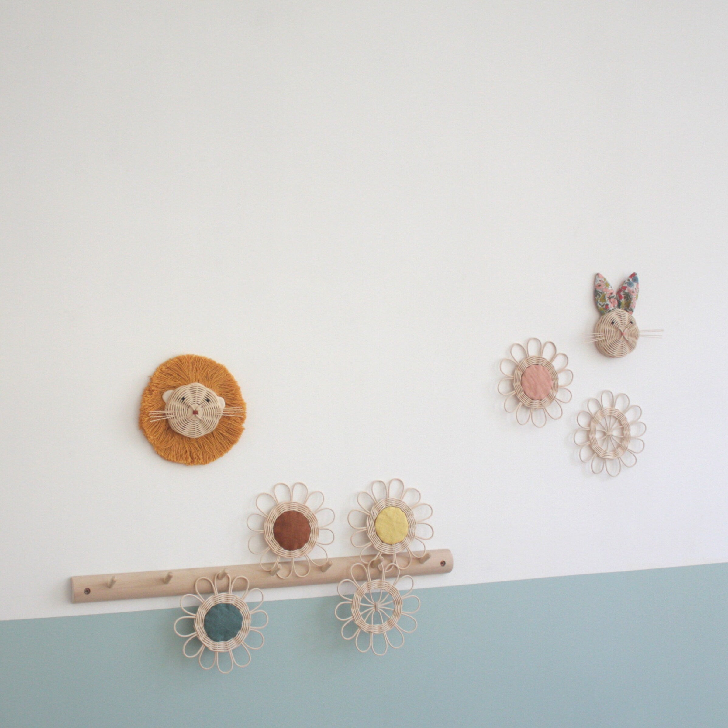 Rattan daisy