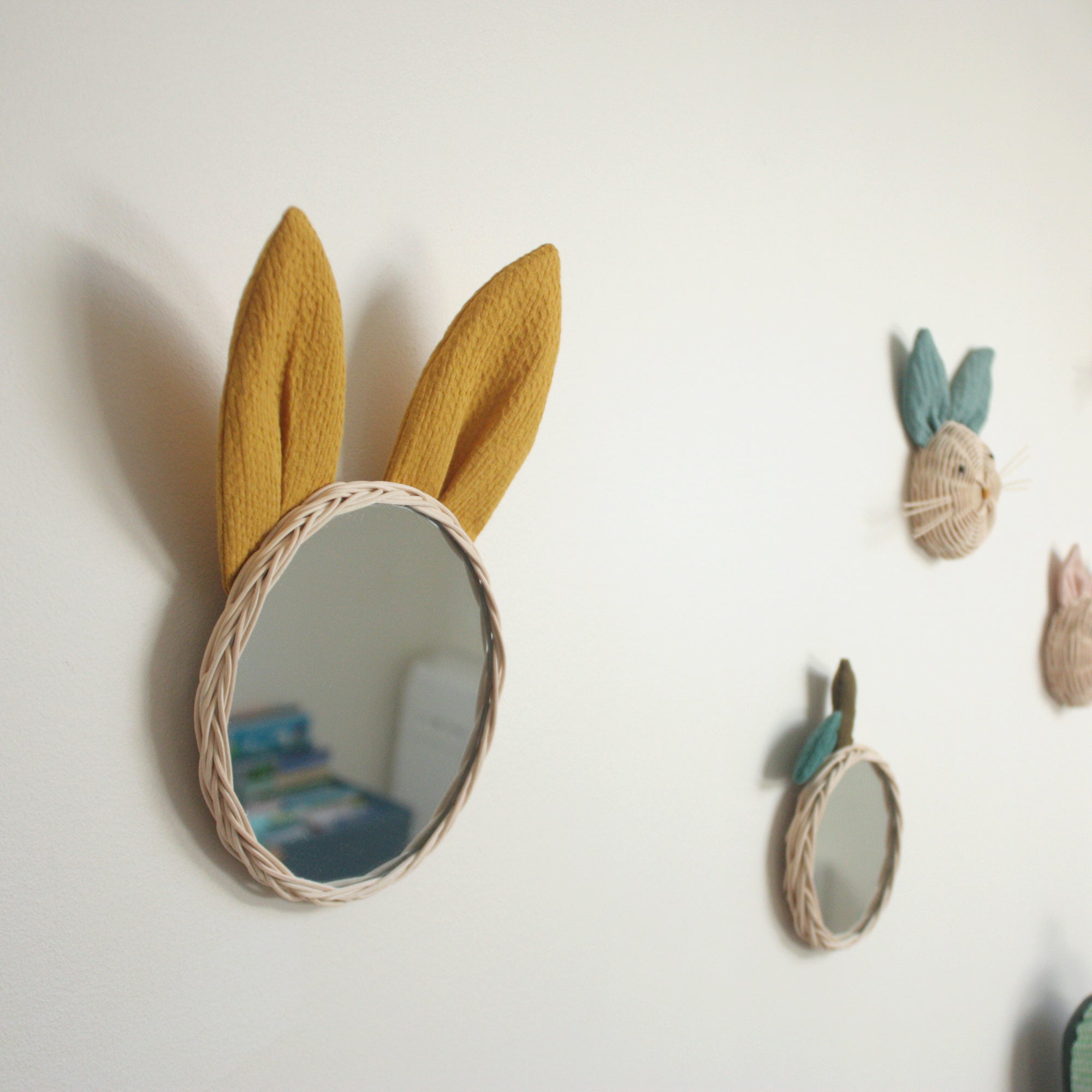 miroir rotin Lapin