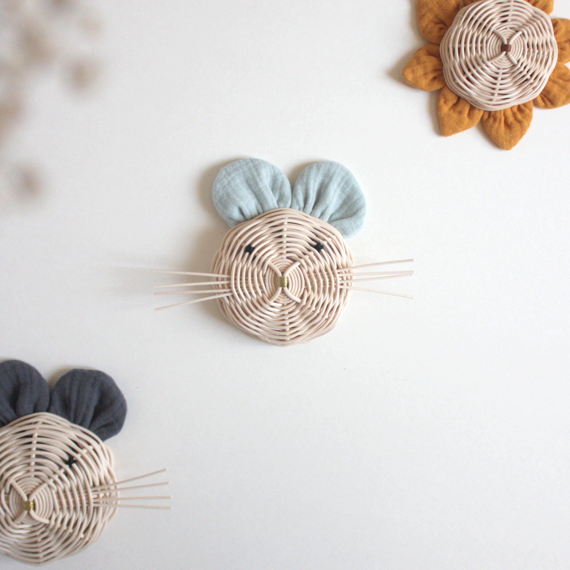 trophée souris céladon